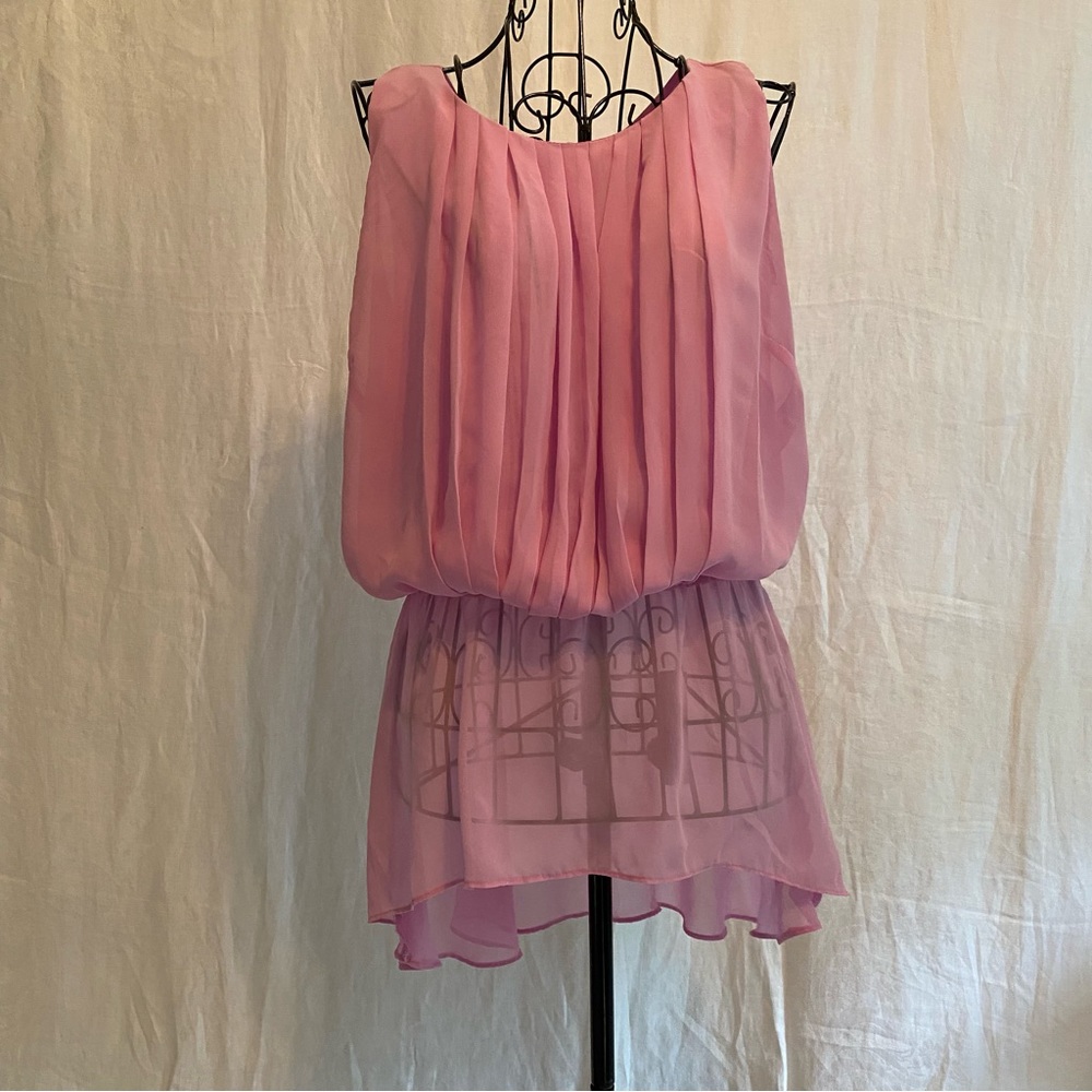Bisou Bisou chiffon lillac sleeveless blouse size small